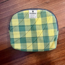 Load image into Gallery viewer, Quilted Pouch