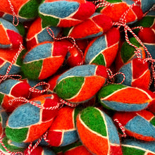 Load image into Gallery viewer, Felted Wool Bud Ornament