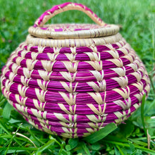 Load image into Gallery viewer, Decorative Basket