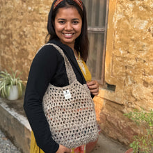 Load image into Gallery viewer, Himalayan Nettle Woven Tote Bag