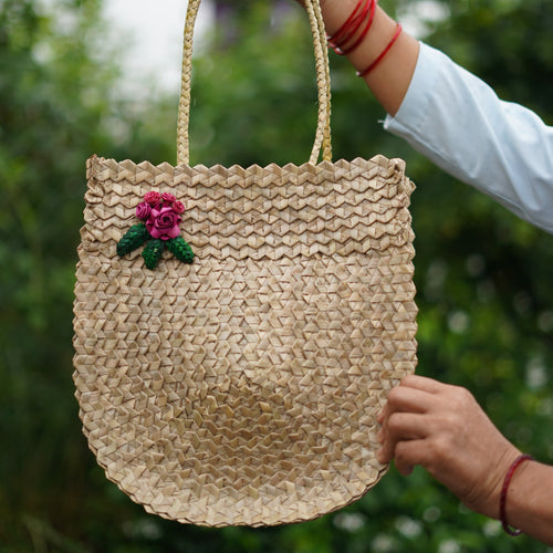 Thakal woven zippered tote
