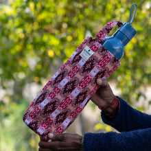 Load image into Gallery viewer, Wine Tote in Traditional Dhaka